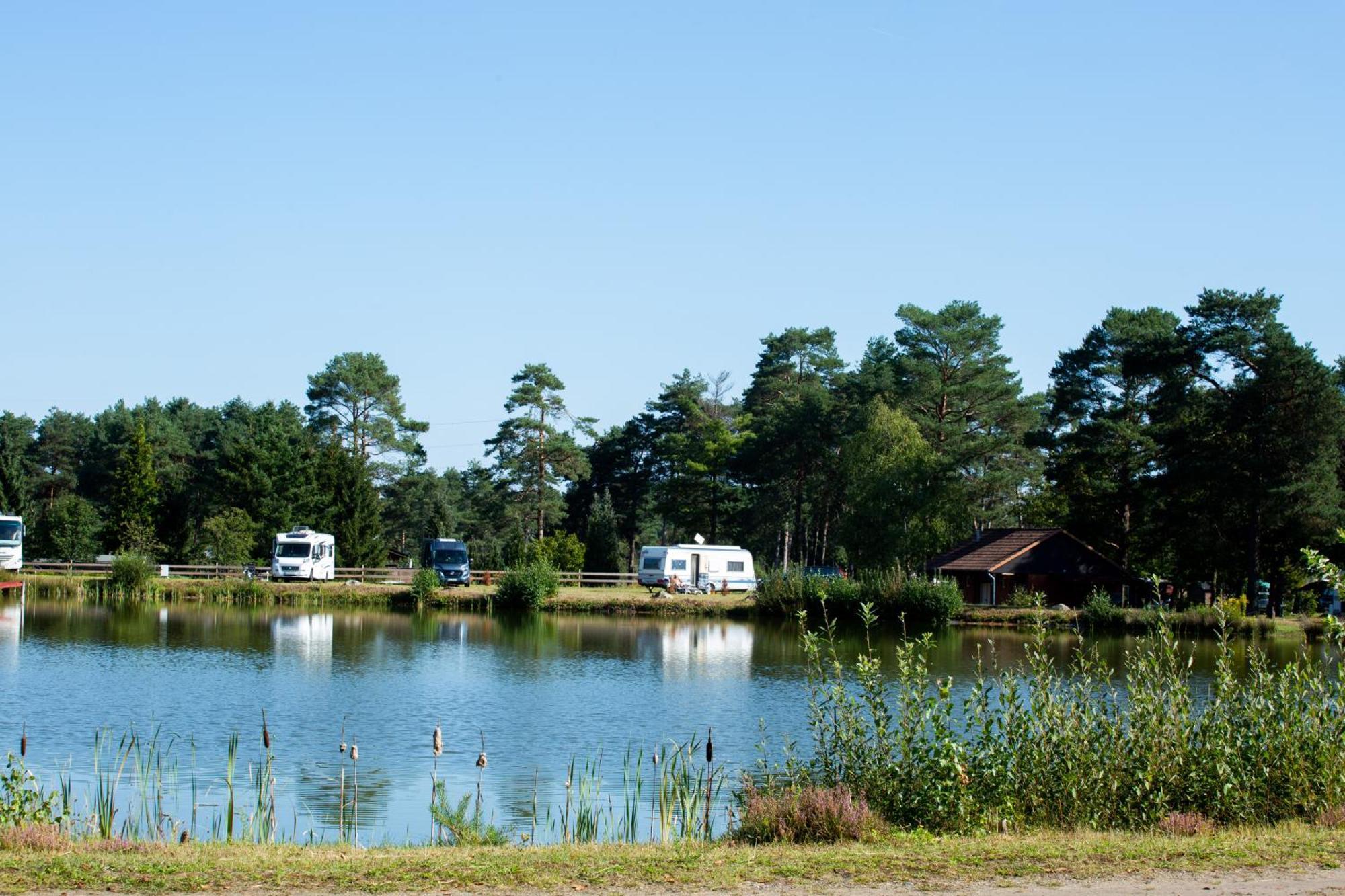 Naturcamping Lueneburger Heide - Chalets & Tiny Haeuser Soltau Exterior photo