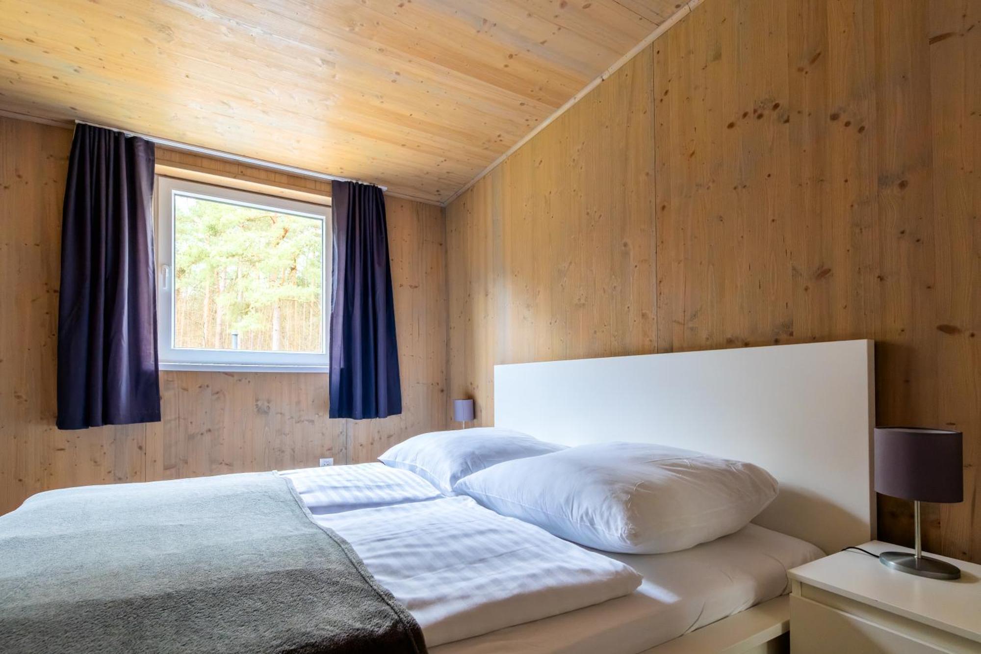 Naturcamping Lueneburger Heide - Chalets & Tiny Haeuser Soltau Exterior photo