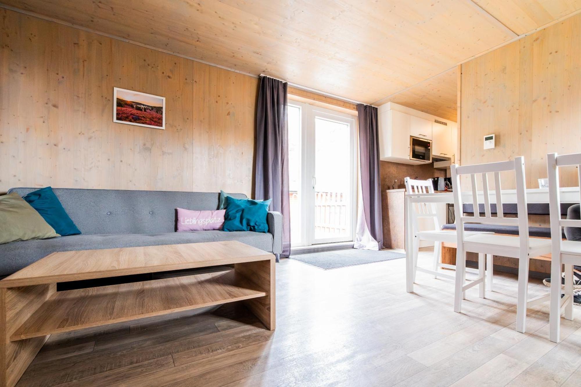 Naturcamping Lueneburger Heide - Chalets & Tiny Haeuser Soltau Exterior photo