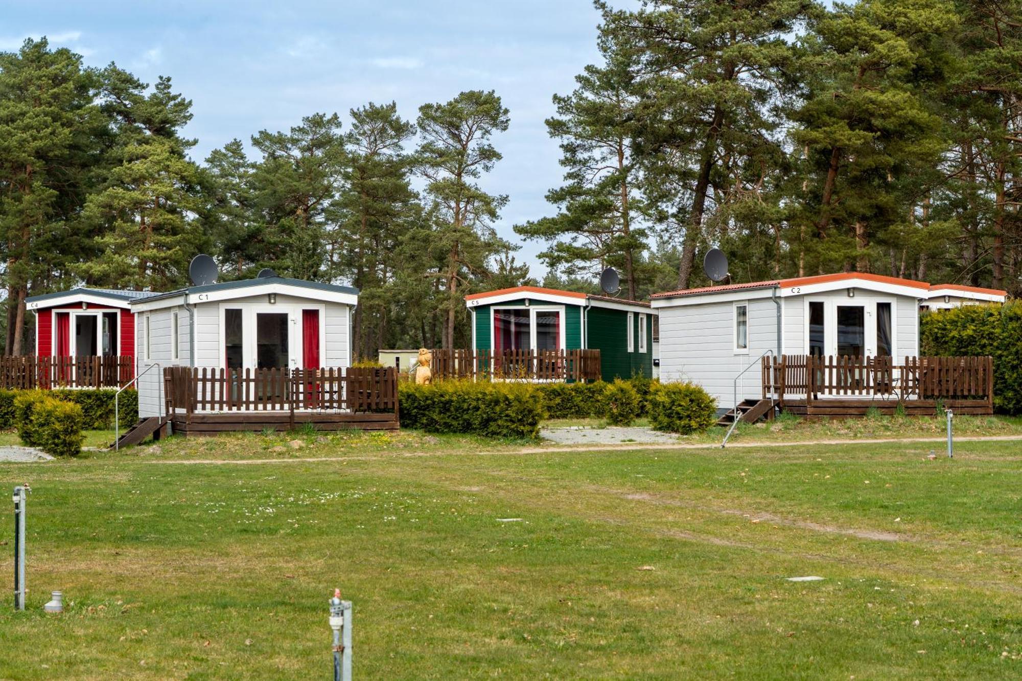 Naturcamping Lueneburger Heide - Chalets & Tiny Haeuser Soltau Exterior photo